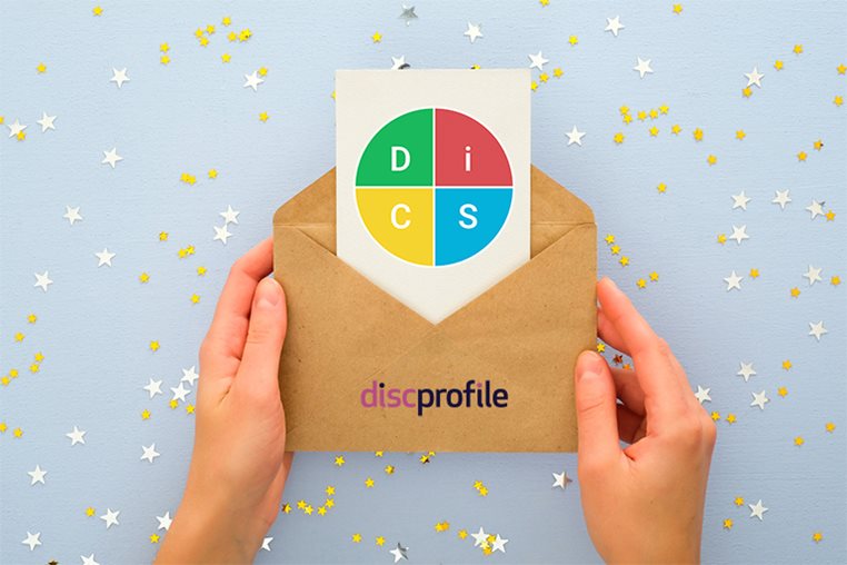 A DiSC profile in a gift envelope